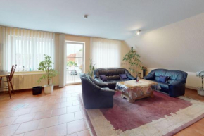 Großzügige Wohnung mit Küche